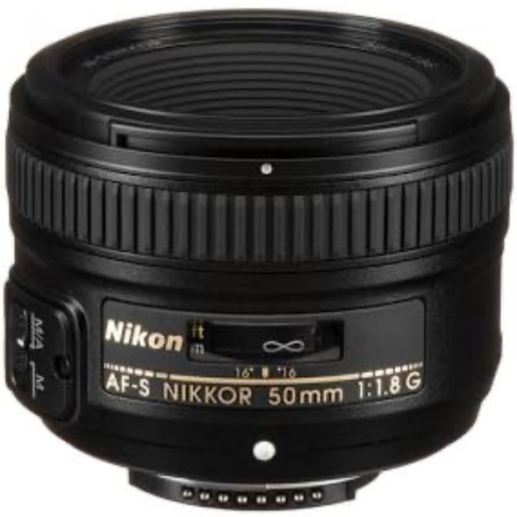 Nikon D3100 full set with 3 lens (50mm, 18-55mm, 55-200mm) - Picture 3 of 3